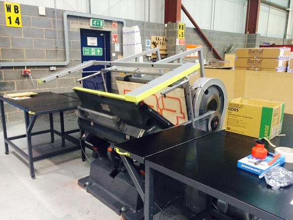 Zenith specification Crosland TXA Hand Platen, max sheet size 1066 x 810mm, Fully rebuilt and with latest light barrier guarding.